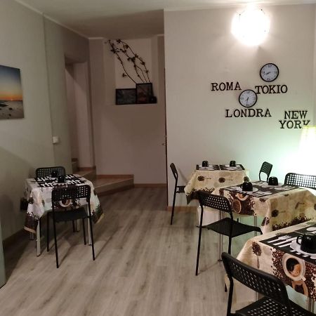B&Belen Selfcheck-In No Francesi Grazie Parma Kültér fotó